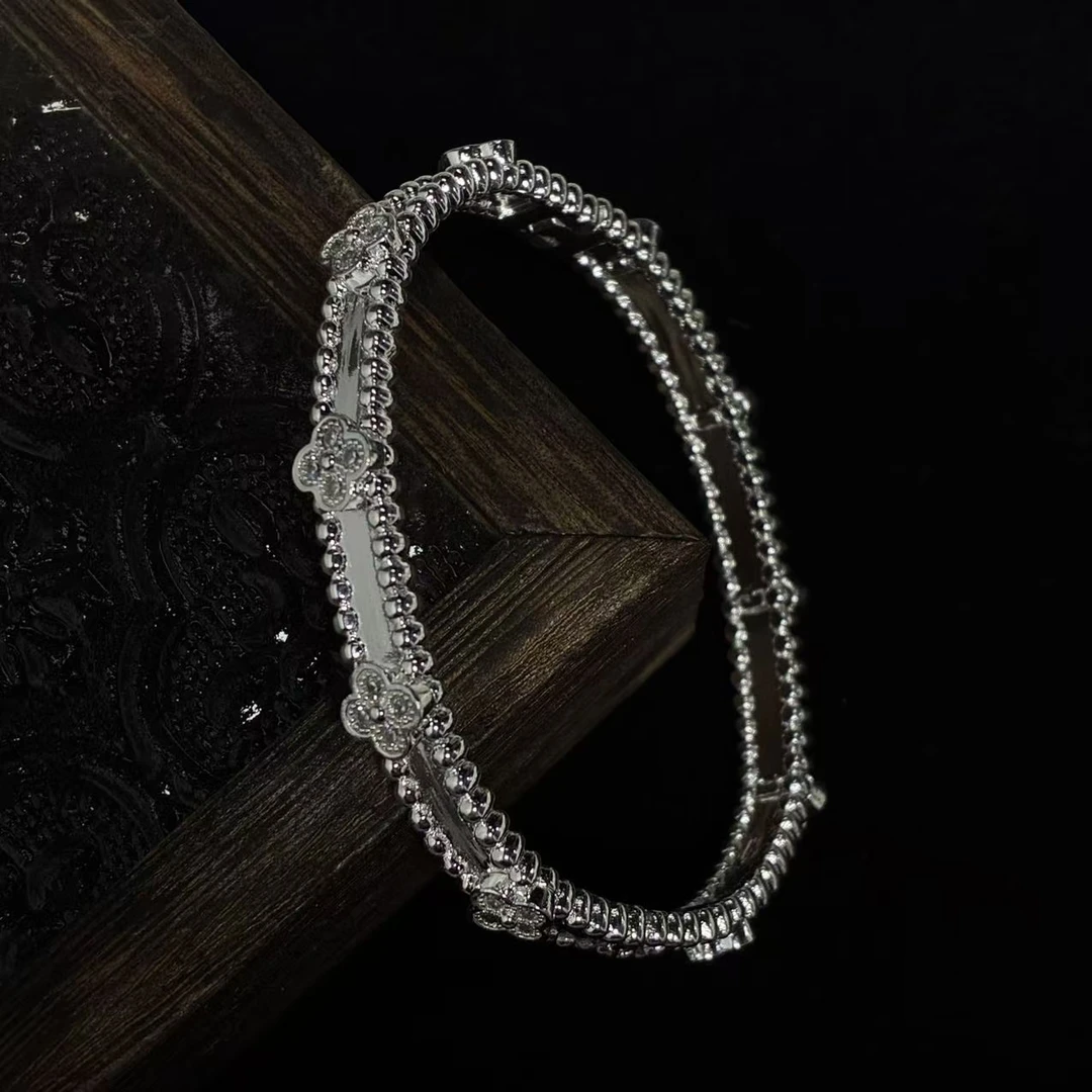 【抓紧处理】过年礼物ins风轻奢女款生肖挂饰 F586