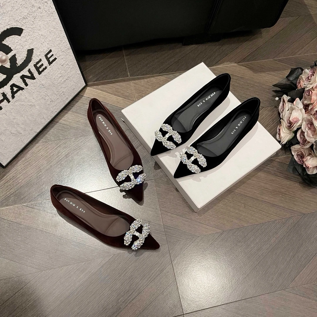 Y5116-2水钻尖头平底鞋单鞋丝绒气质软底百搭浅口低跟跟鞋