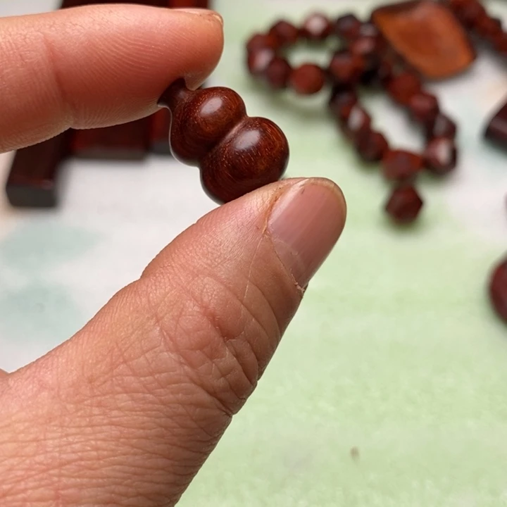 浅***酌檀香紫檀（小叶紫檀）