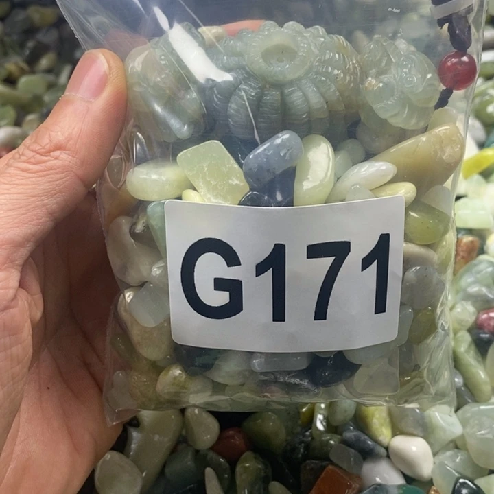 蛇纹石玉鱼缸石未镶嵌