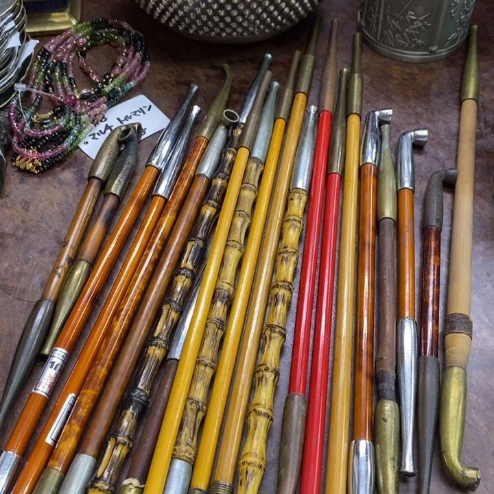 哥***顾陶瓷艺术品制作工艺品