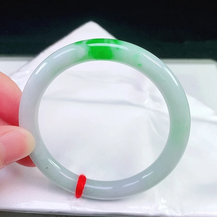 翡翠未镶嵌手镯（圆镯）55圈口