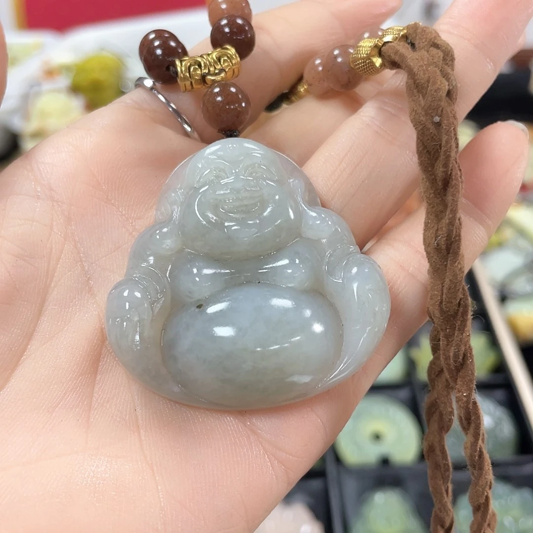 蛇纹石玉颈饰合金