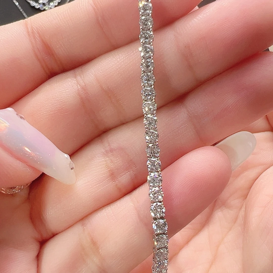 钻石18K金镶嵌颈饰