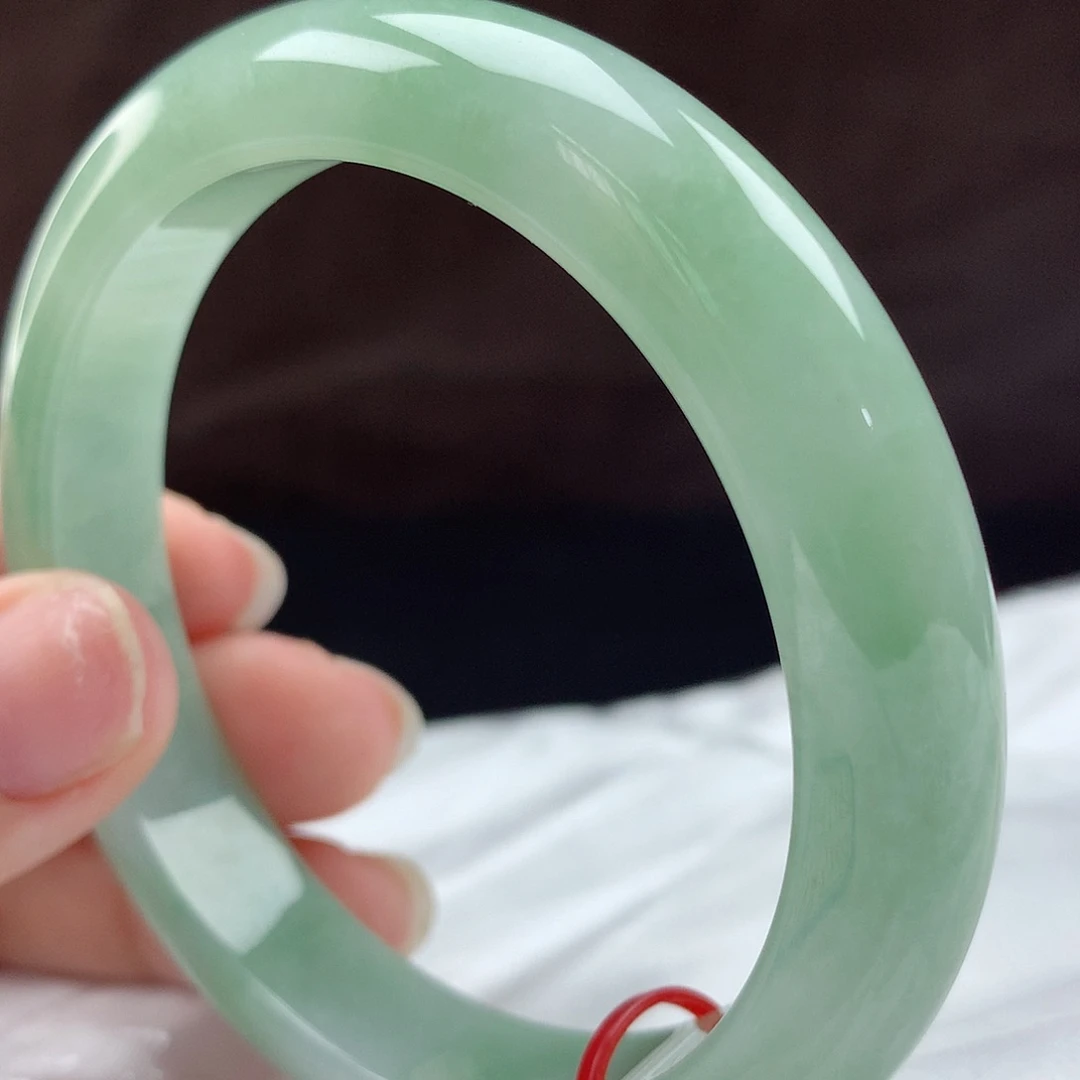 未镶嵌手镯翡翠96193，