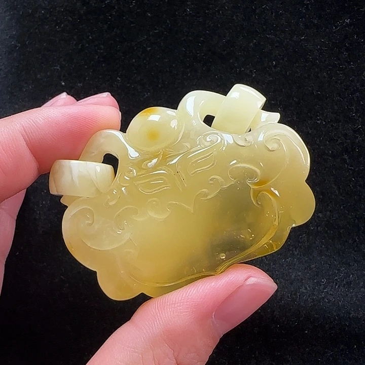 未镶嵌蜜蜡珠宝奇石