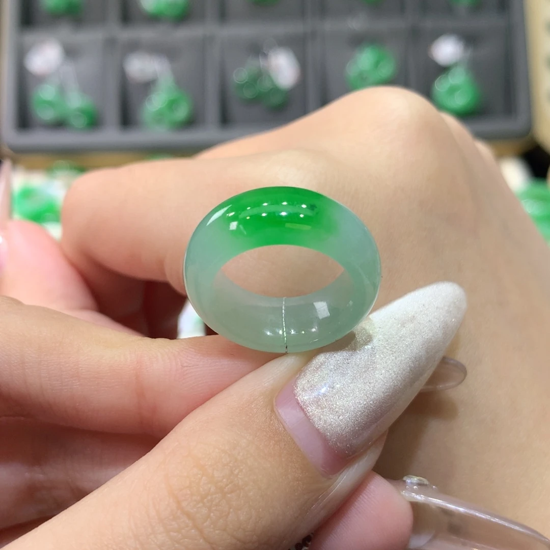 翡翠戒指未镶嵌10聚宝盆