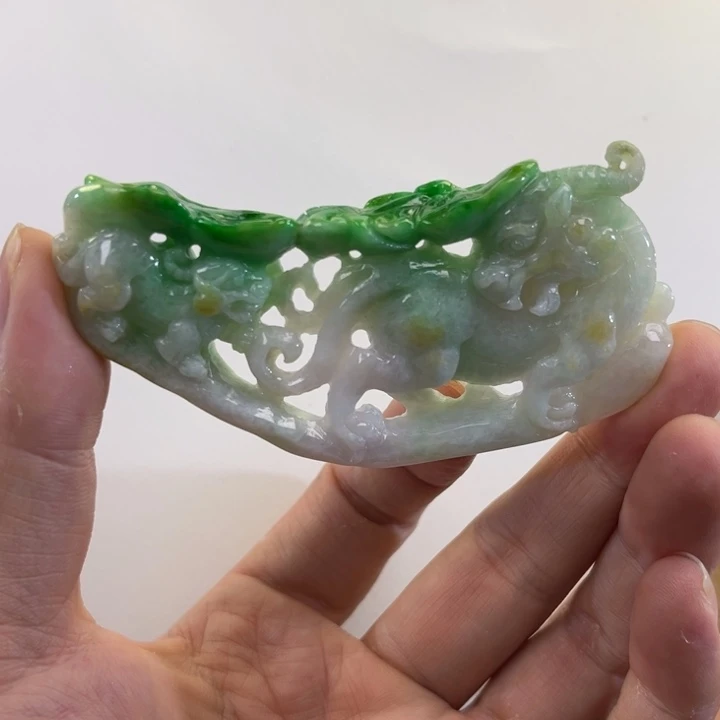翡翠吊坠(赠链)未镶嵌代编织