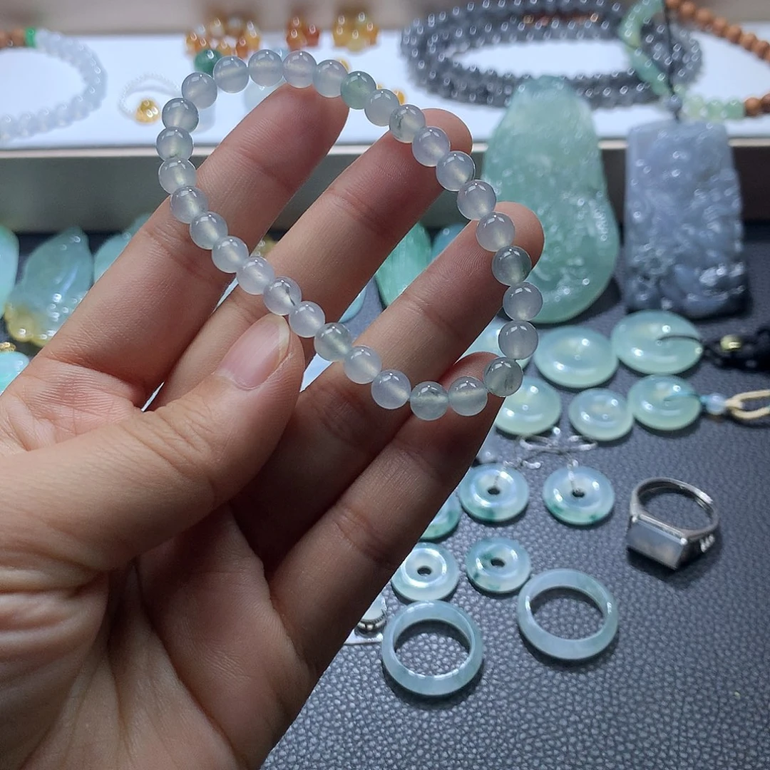 翡翠未镶嵌颈饰手串