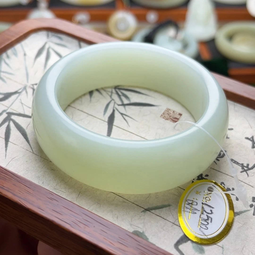 和田玉未镶嵌手镯53