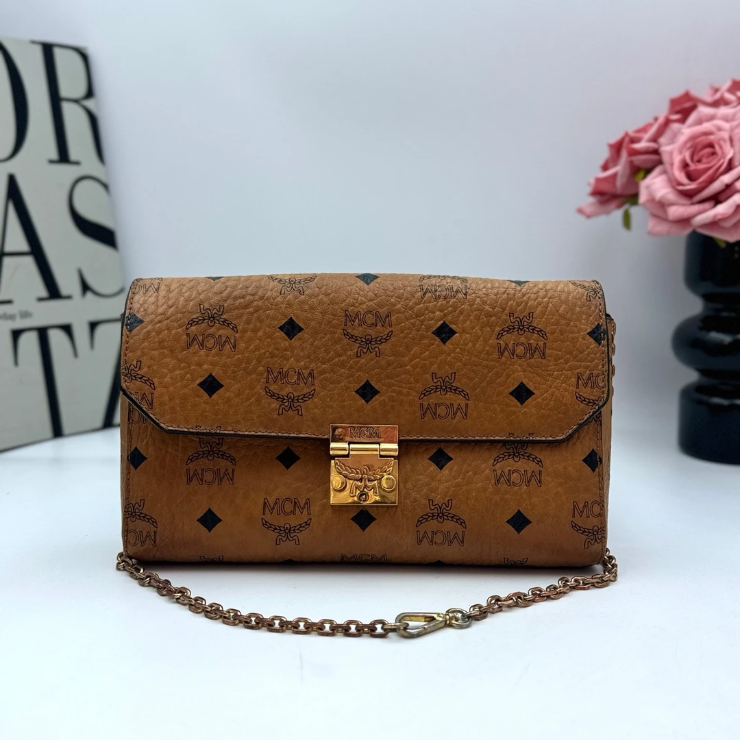 95新 MCM MCM xy 9515干邑色链条包中号 23x13
