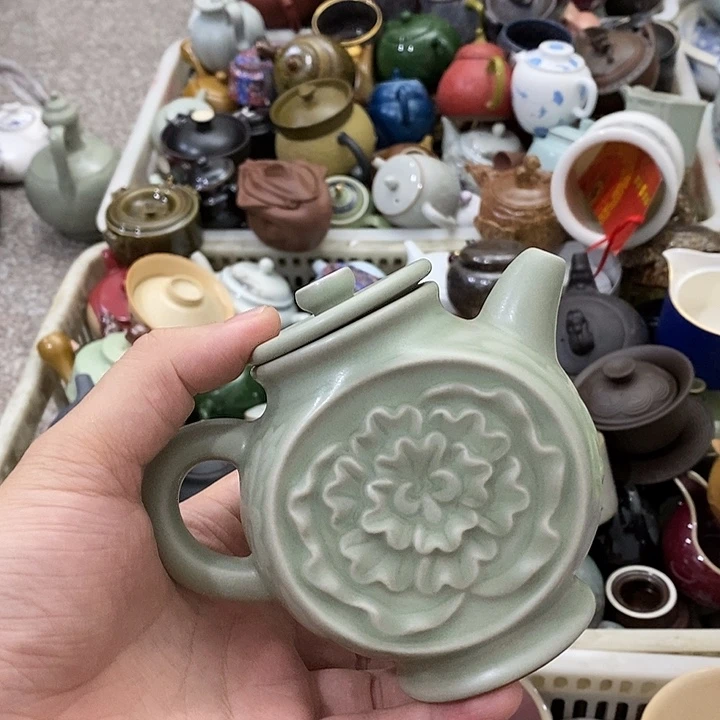 陶瓷艺术品及陶瓷壶