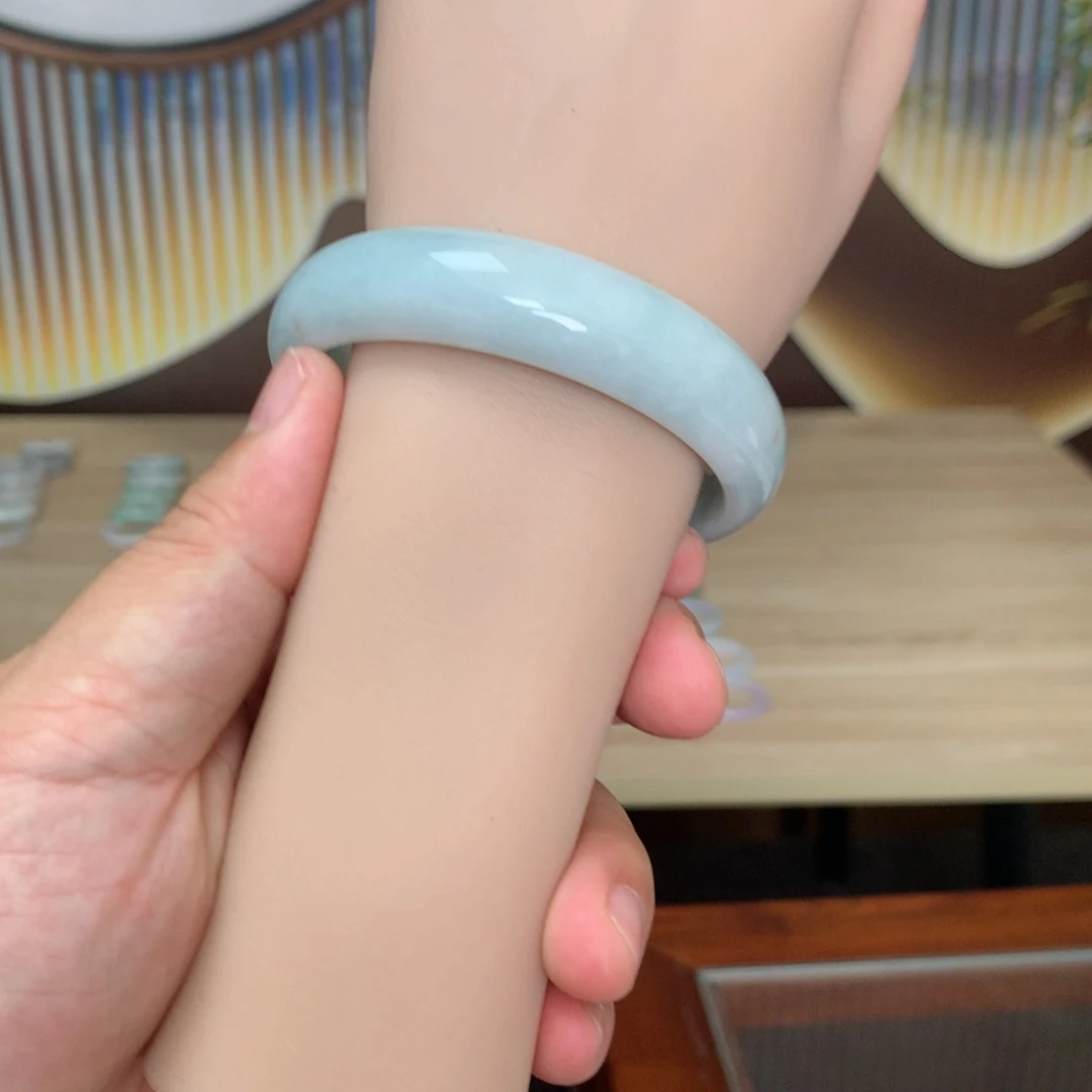 未镶嵌手镯翡翠买断