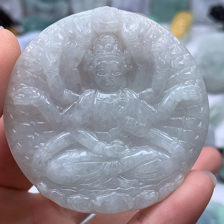 翡翠未镶嵌颈饰千手观音福利