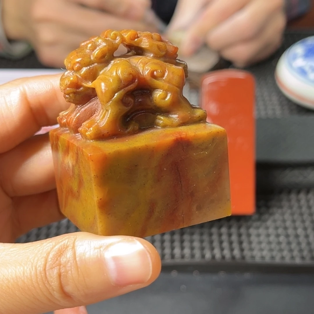 昌化石印石冰*封这么大个人都有女朋友