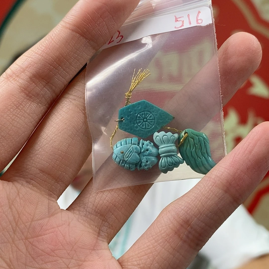 绿松石未镶嵌珠宝奇石