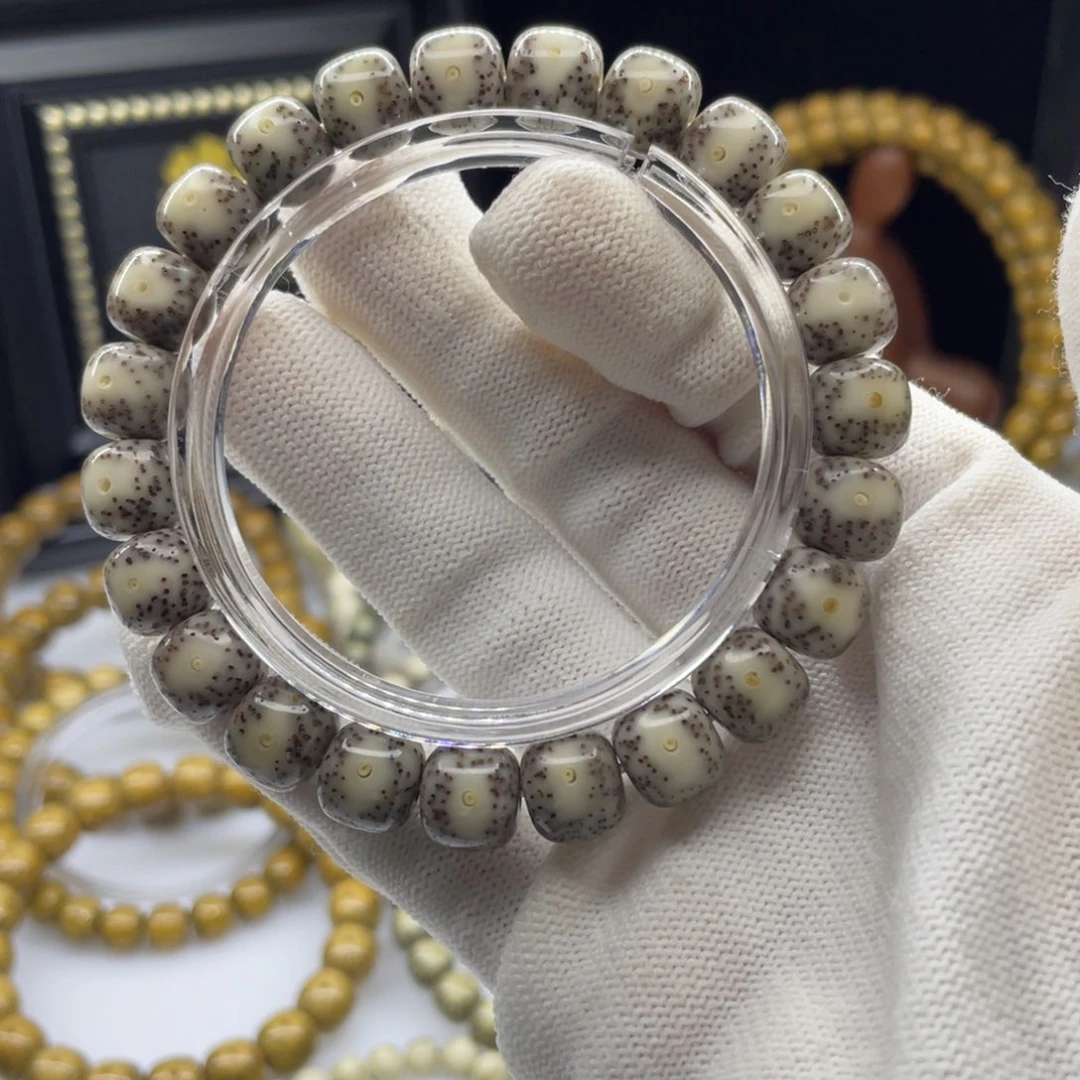 吊坠星月菩提10✖️9灰色糯冰凤眼           A22