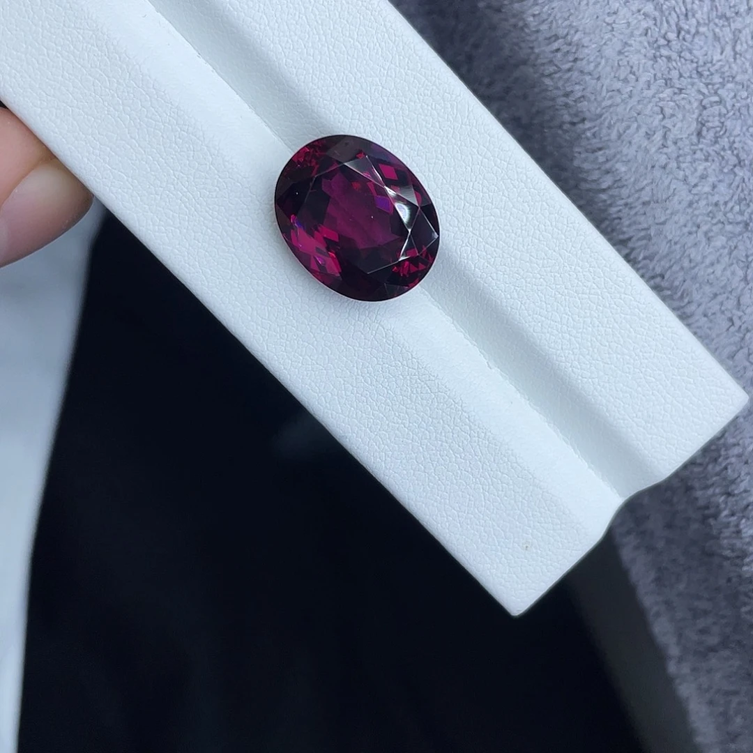 未镶嵌石榴石裸石14.41Ct