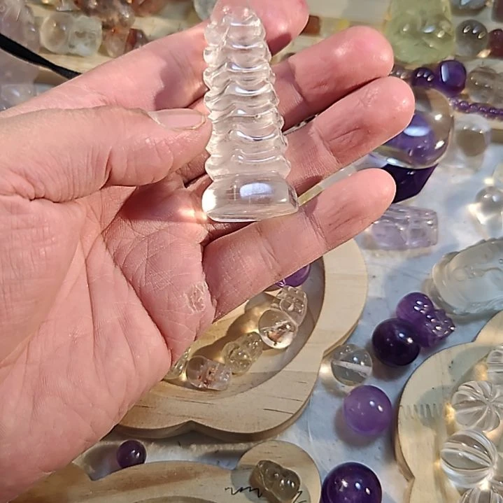 陆***陆水晶颈饰未镶嵌水晶