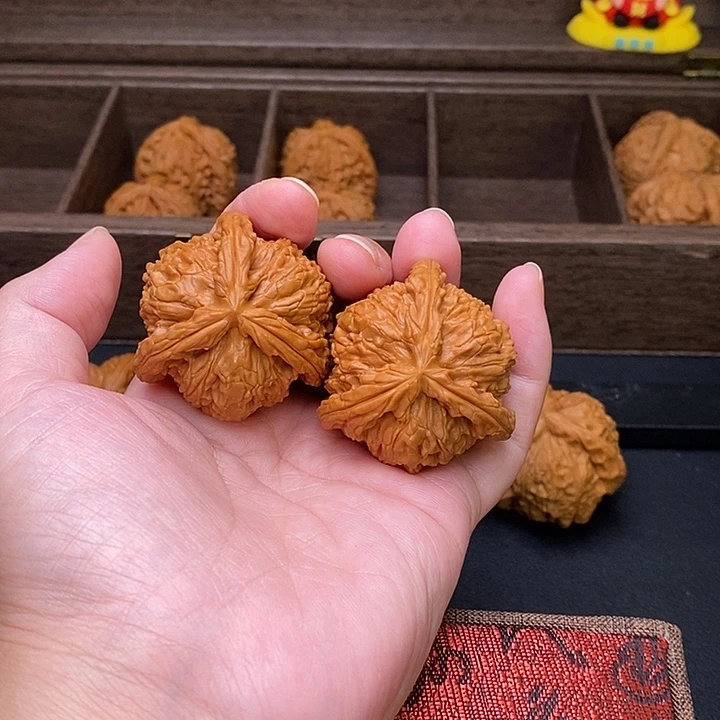 南***～把件文玩核桃白奔