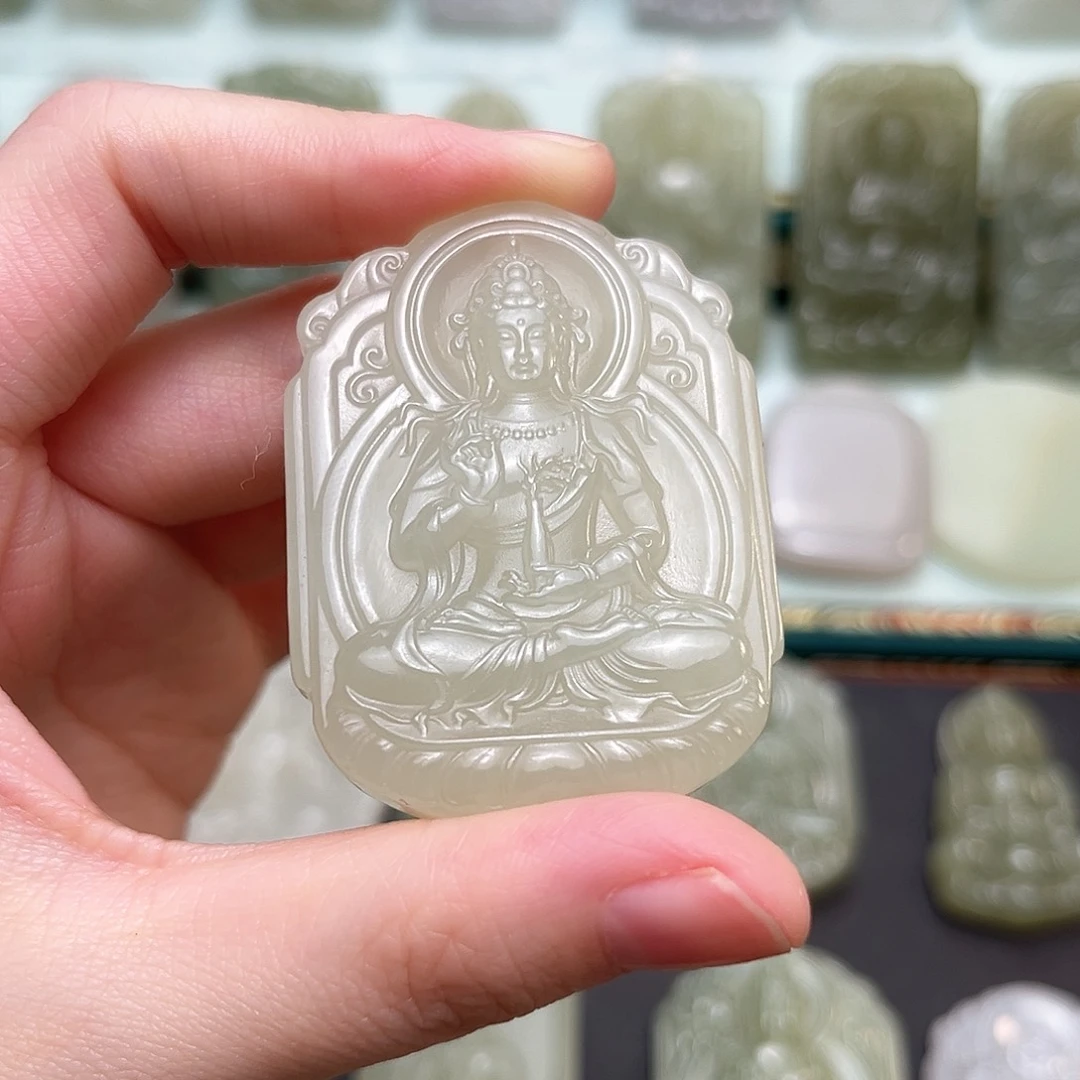 和田玉未镶嵌颈饰