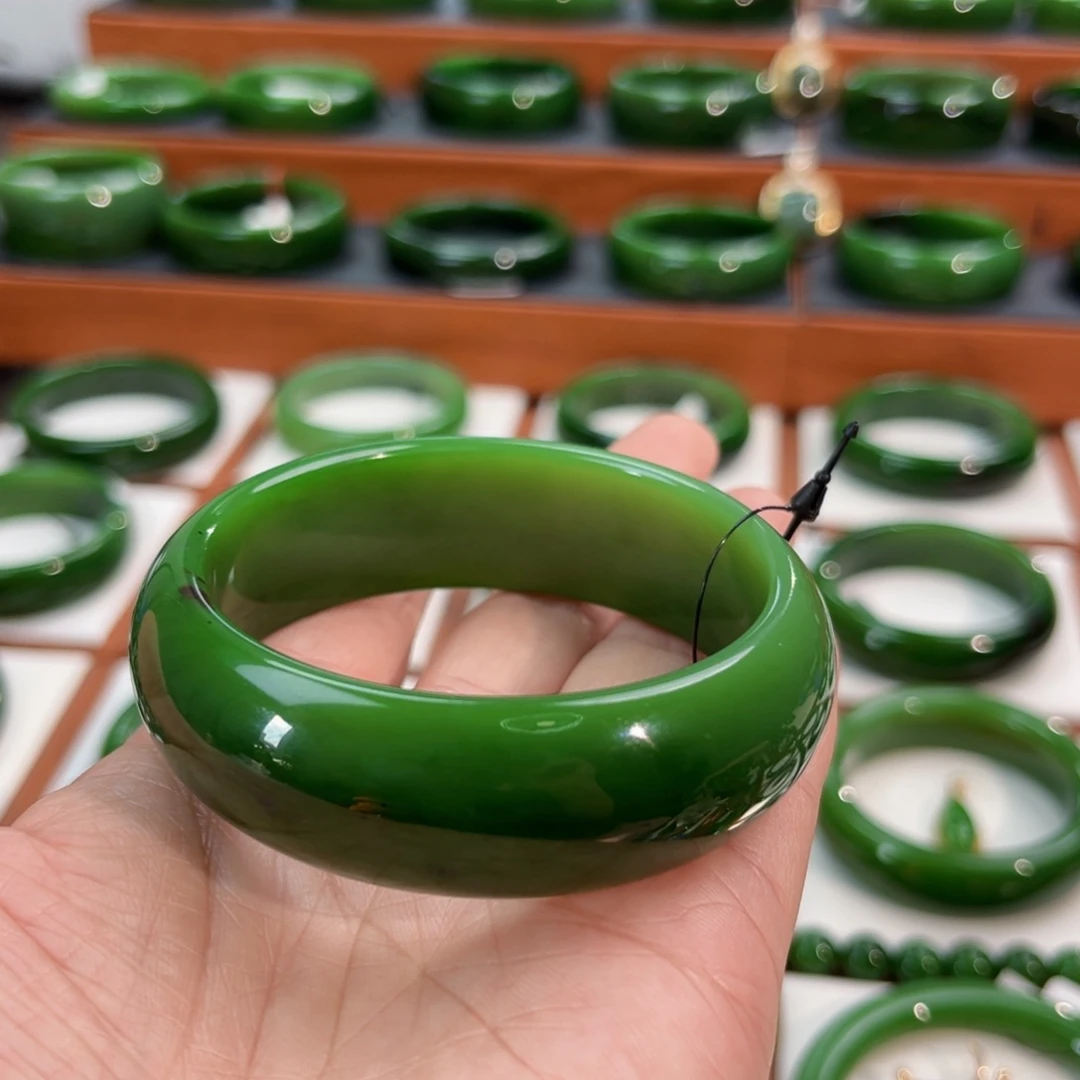 未镶嵌手镯和田玉（碧玉）