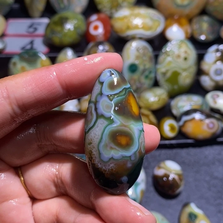 玛瑙/玉髓未镶嵌珠宝半成品29