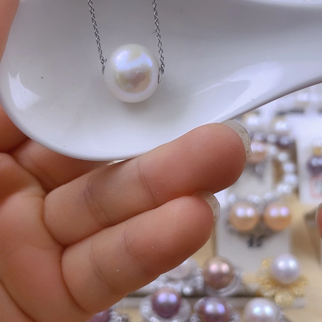 淡水珍珠吊坠(赠链)银S925镶嵌