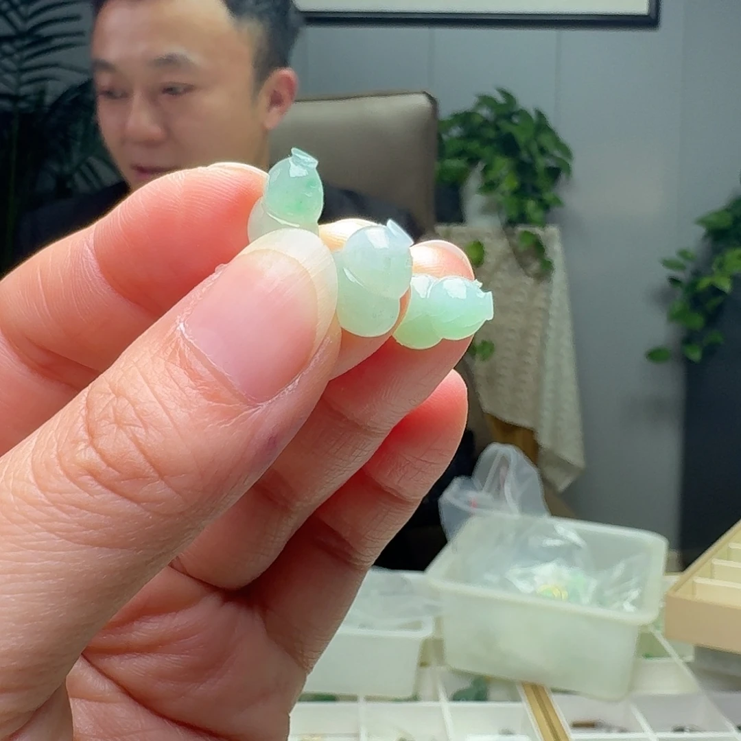 翡翠裸石多样性发货其一纹