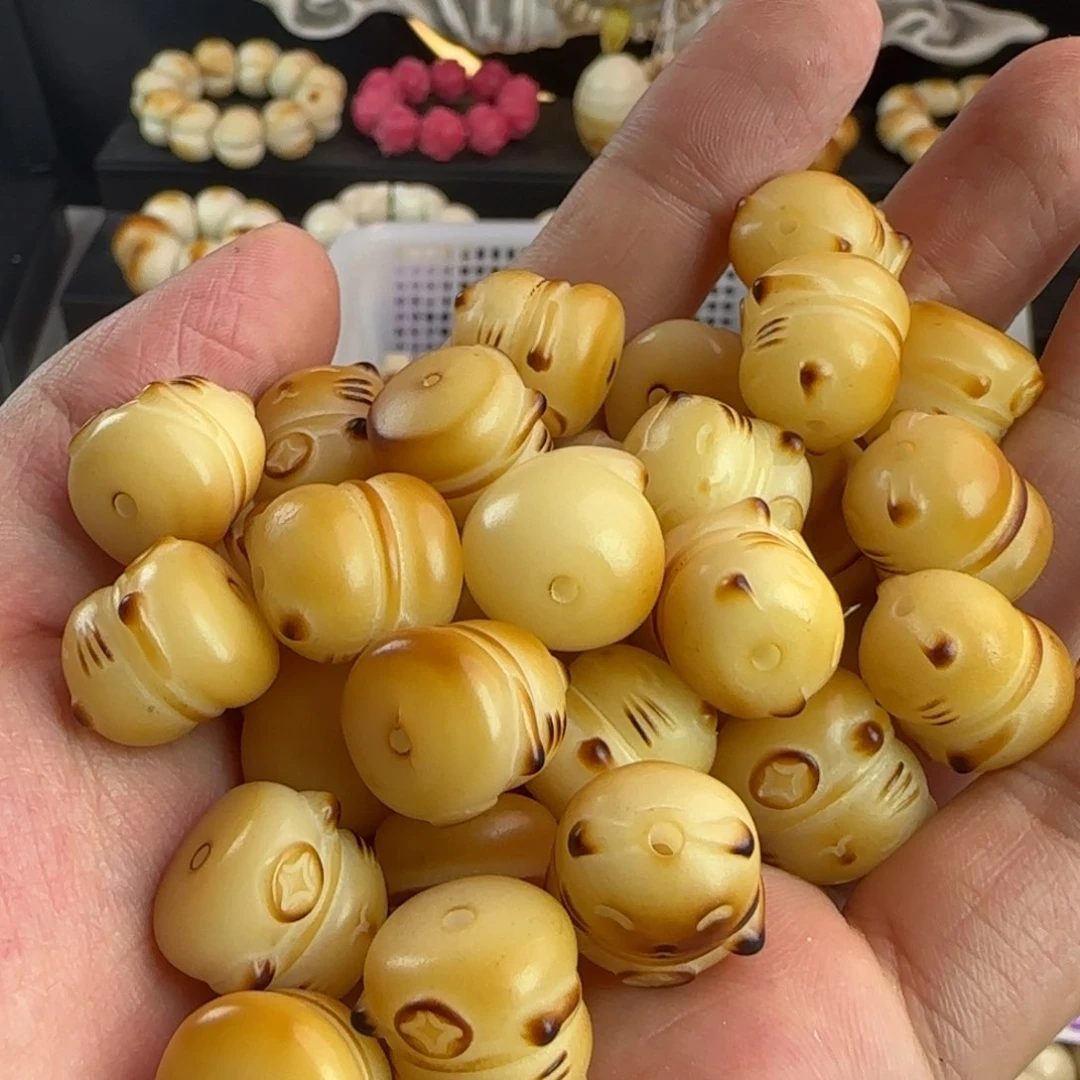 菩提根/象牙果吊坠瑕疵炭烤招财猫20颗不挑瑕