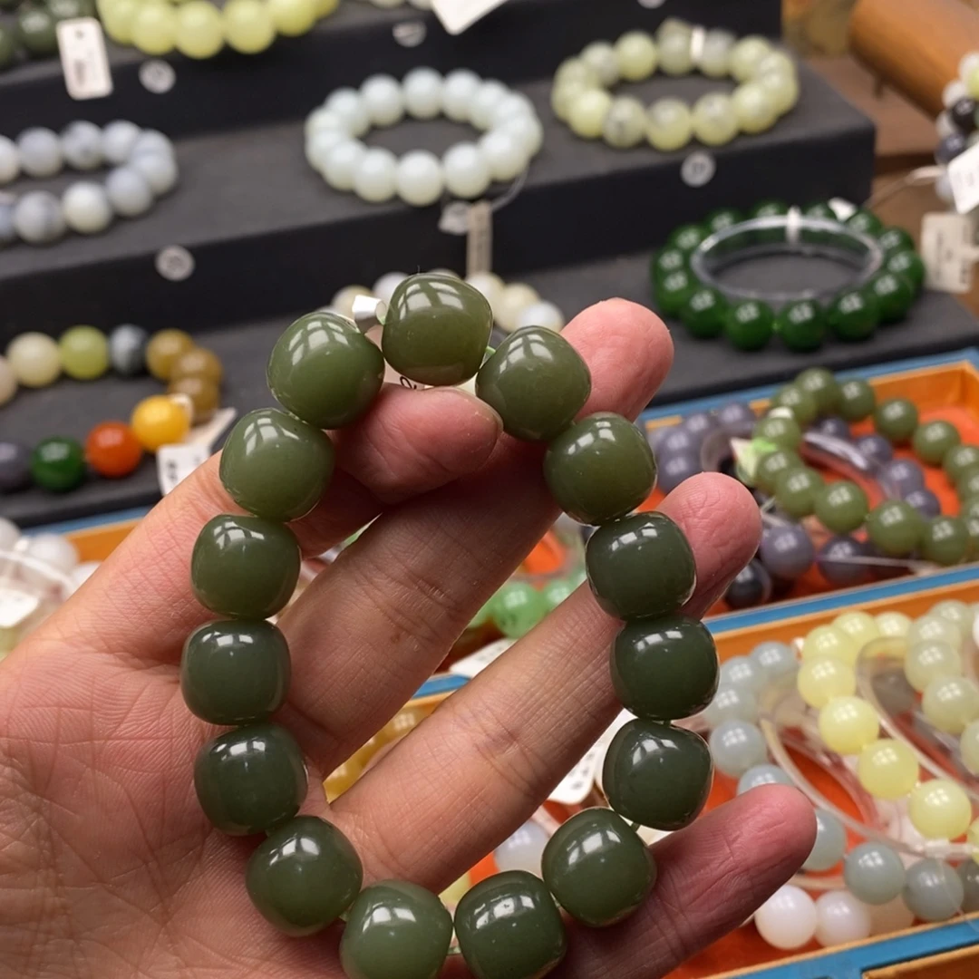 和田玉未镶嵌手链