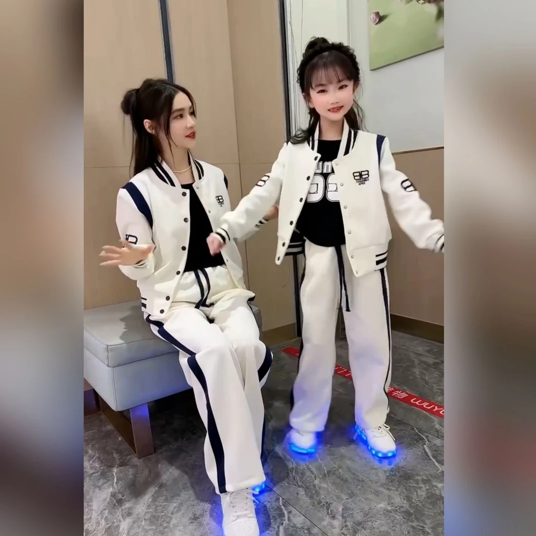 女童春秋短款T恤 2025洋气女孩网红时髦长袖上衣中大童春装打底衫