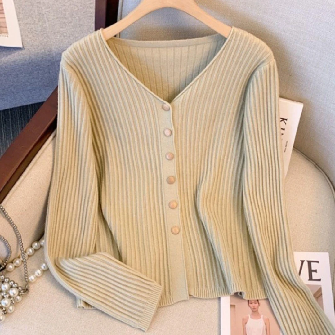 法式时髦减龄显瘦长袖针织V领开衫女秋大码胖mm遮肉打底薄款青年