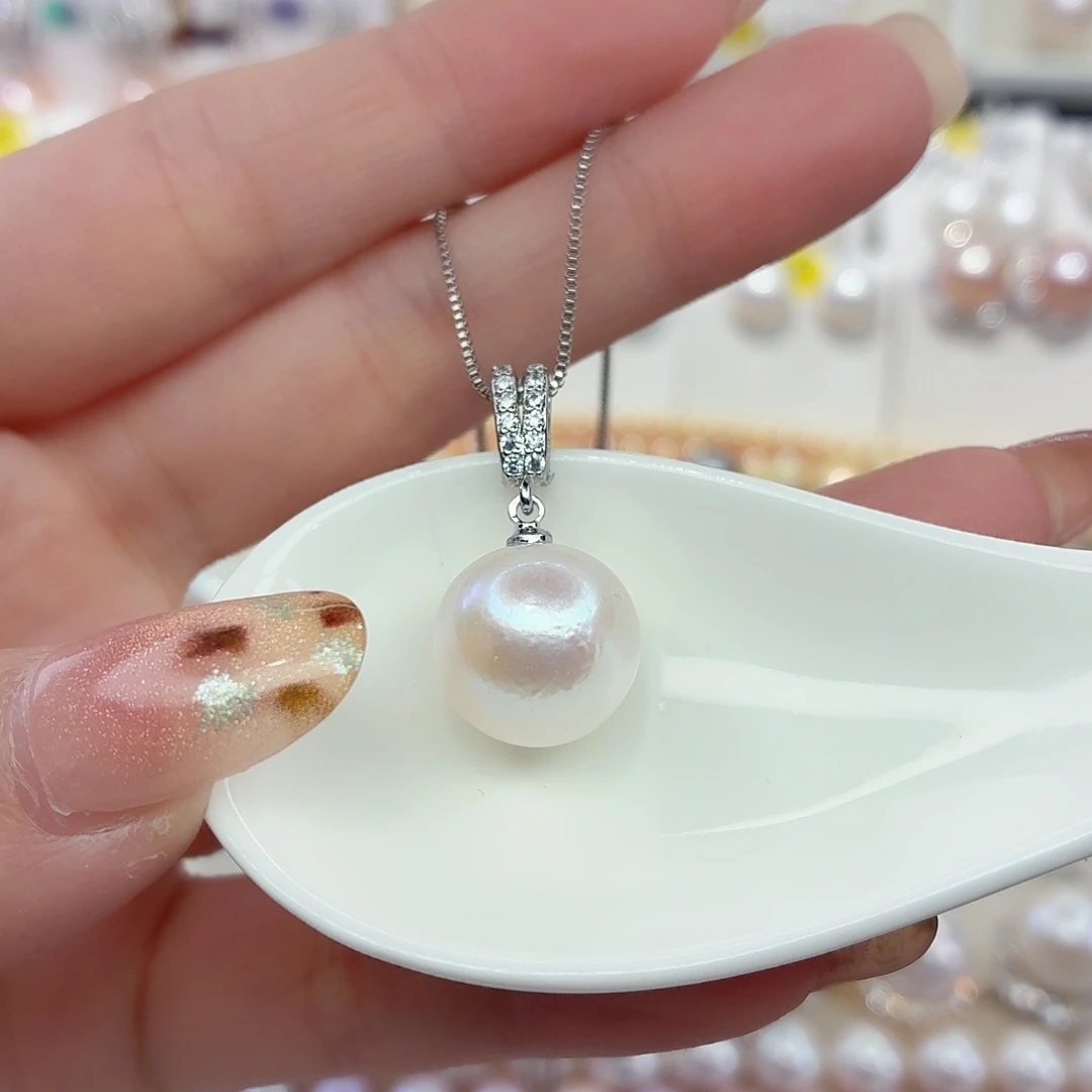 淡水珍珠颈饰合金