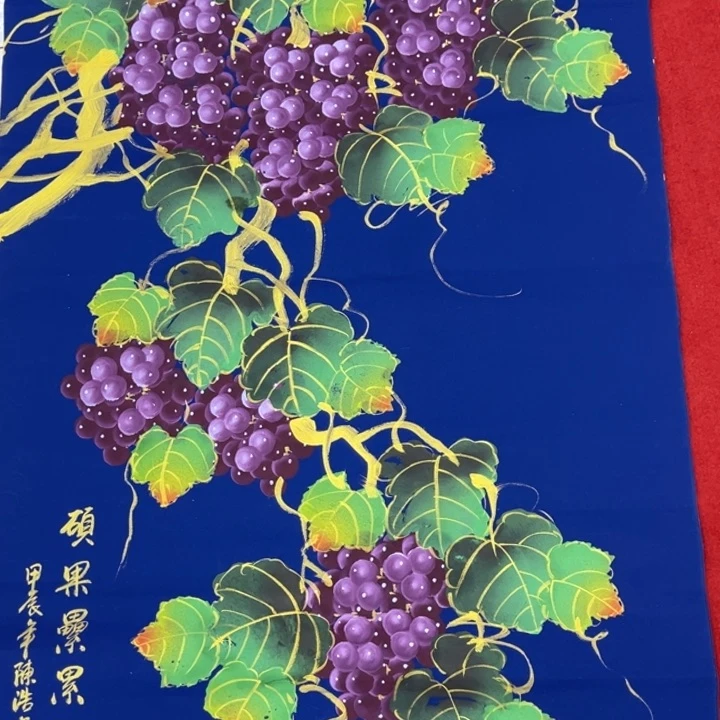 竖款周末愉快哈，惊喜多多