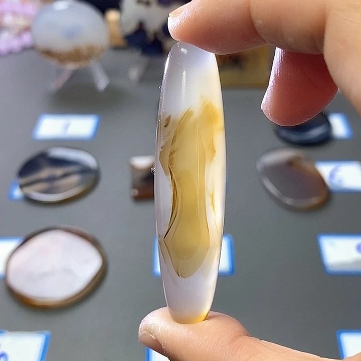 玛瑙/玉髓未镶嵌珠宝半成品