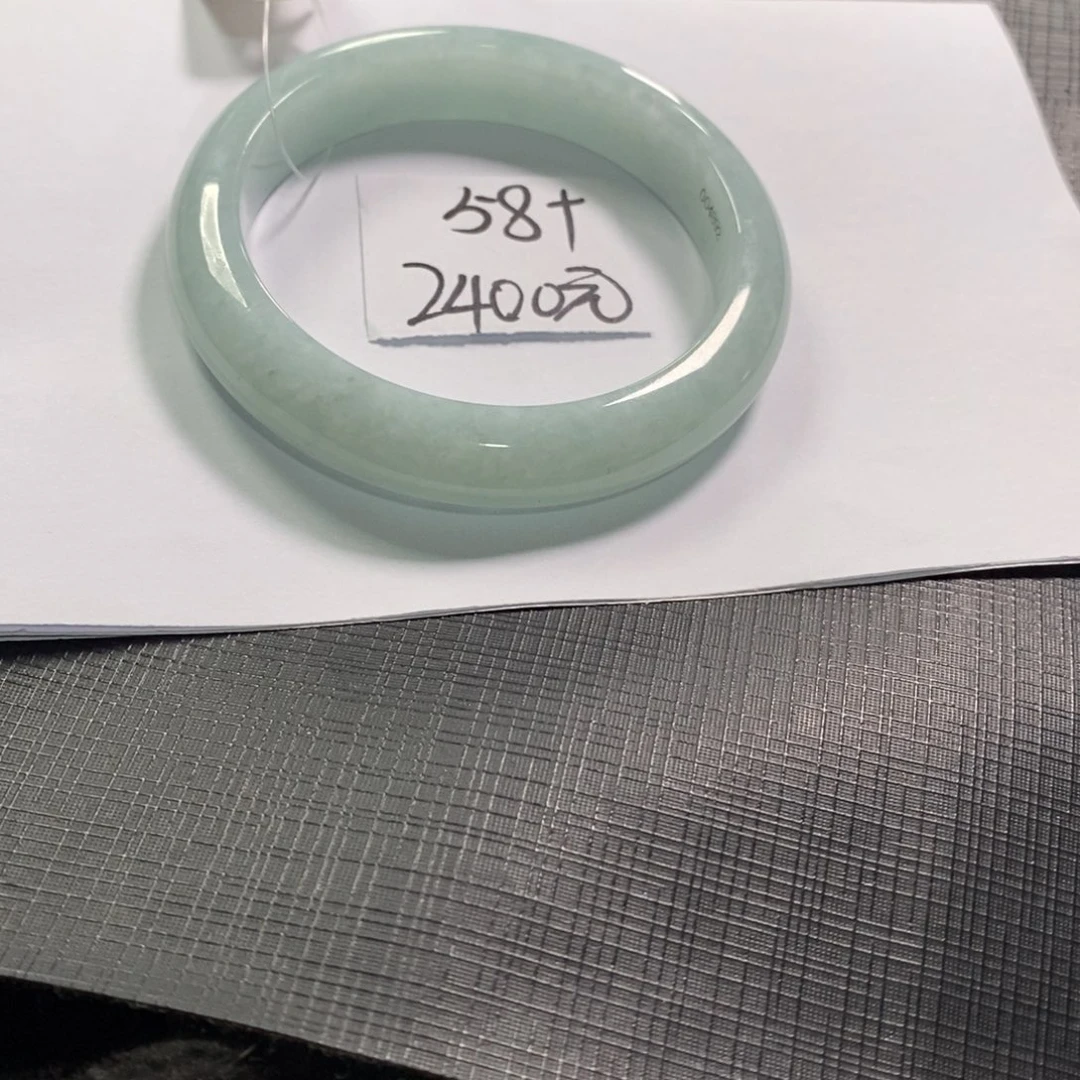 【闪购商品】未镶嵌手镯翡翠