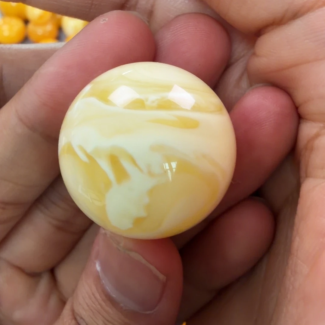 琥珀未镶嵌珠宝奇石27.5mm