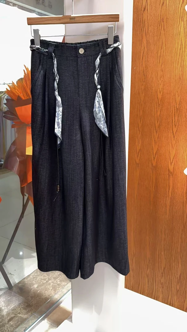 【洋洋精选】2025秋季新款百搭时尚简约气质丝巾腰带直筒九分裤子