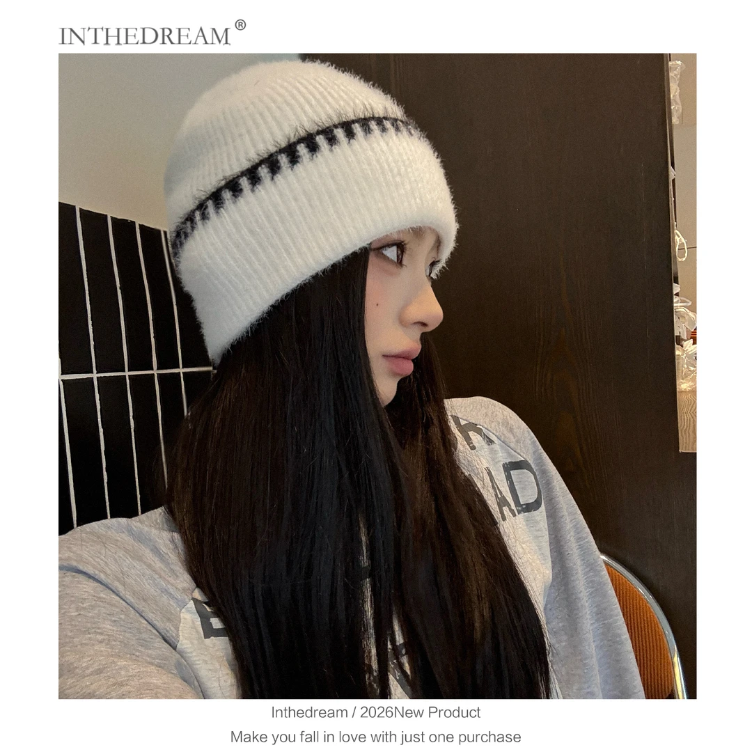 小香风毛线帽子女秋冬新款百搭保暖护耳针织帽显脸小时尚套头冷帽