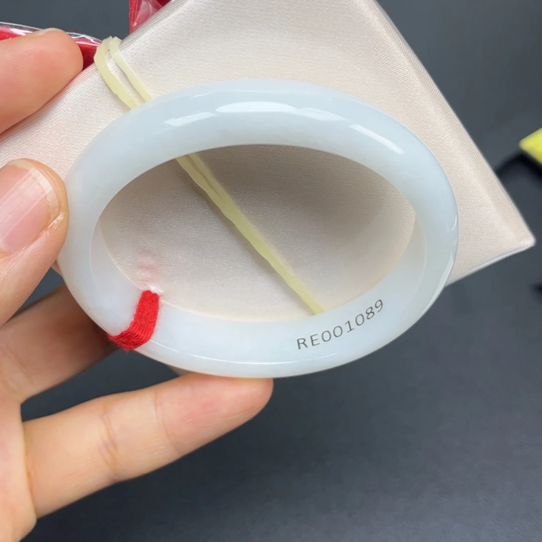 翡翠未镶嵌手镯手镯