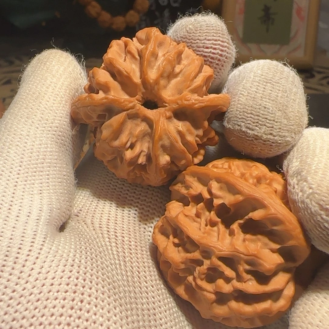 I***牛吊坠文玩核桃核桃