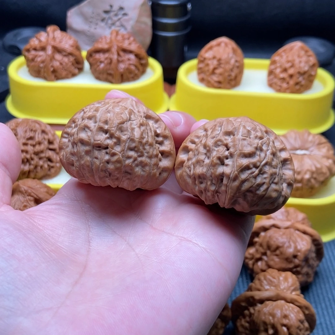 臻***粒文玩核桃吊坠南瓜墩