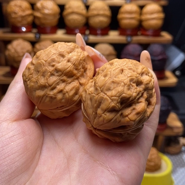 文玩核桃把件冰蟾9