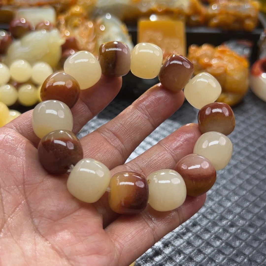未镶嵌未镶嵌石英质玉