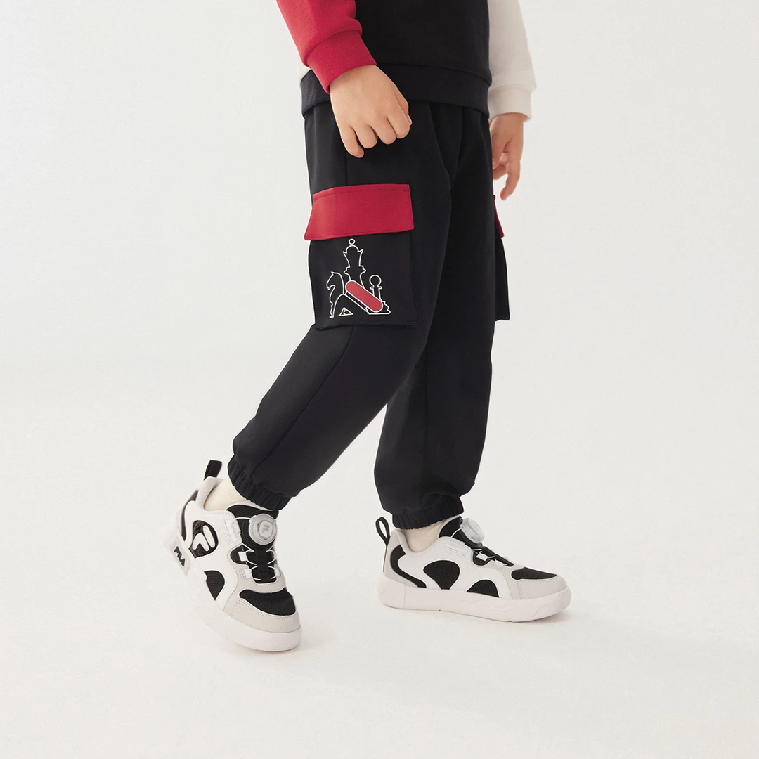 斐乐儿童秋冬小童新款酷帅潮流工装运动休闲梭织长裤K11B531802