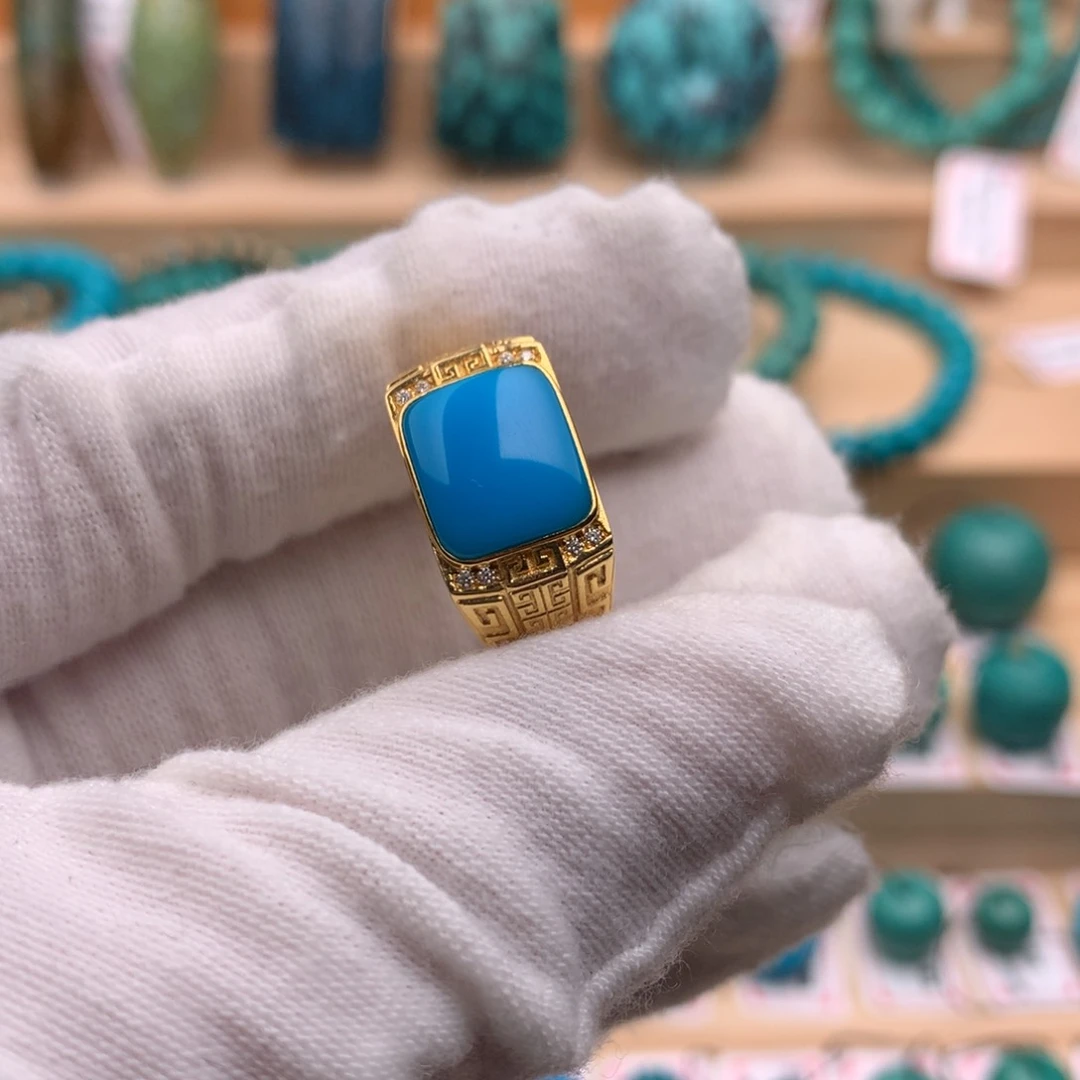 18K金镶嵌绿松石戒指