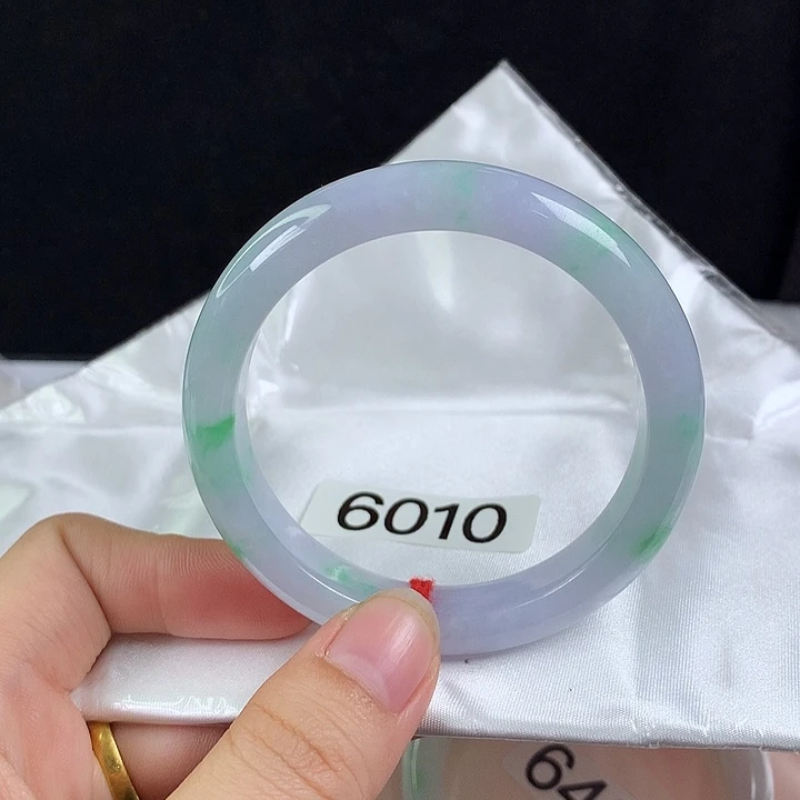 翡翠未镶嵌手镯54圈