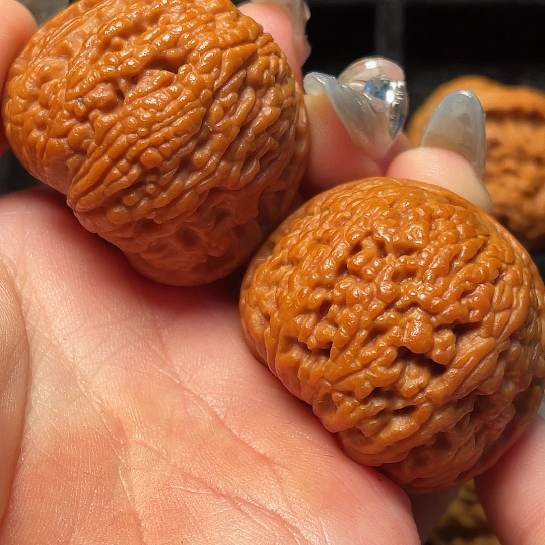 文玩核桃把件秦岭山脉核桃