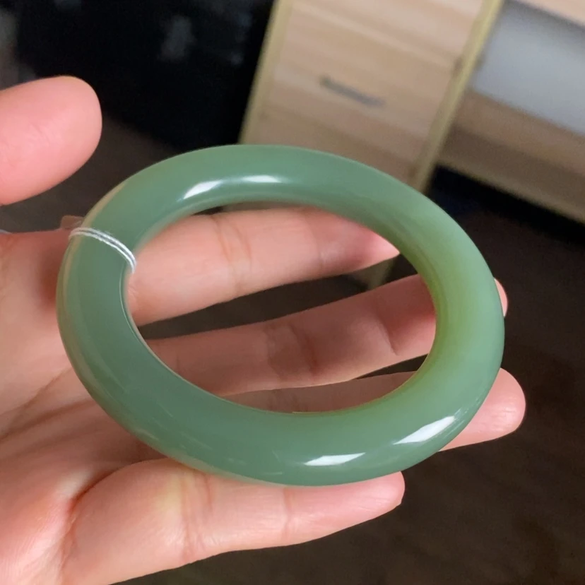 【闪购商品】未镶嵌手镯和田玉（碧玉）
